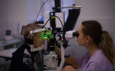 ¿Qué debe llevar a la consulta oftalmológica?